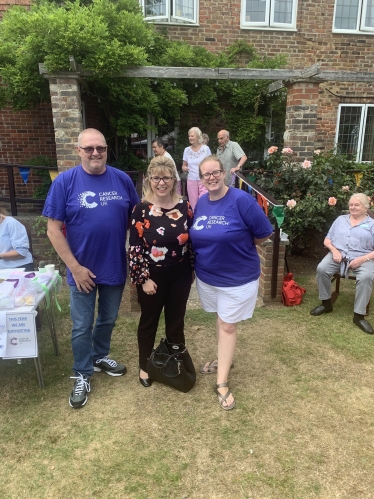 Maria Caulfield MP at Threeways Nursing Home garden party in aid of Cancer Research